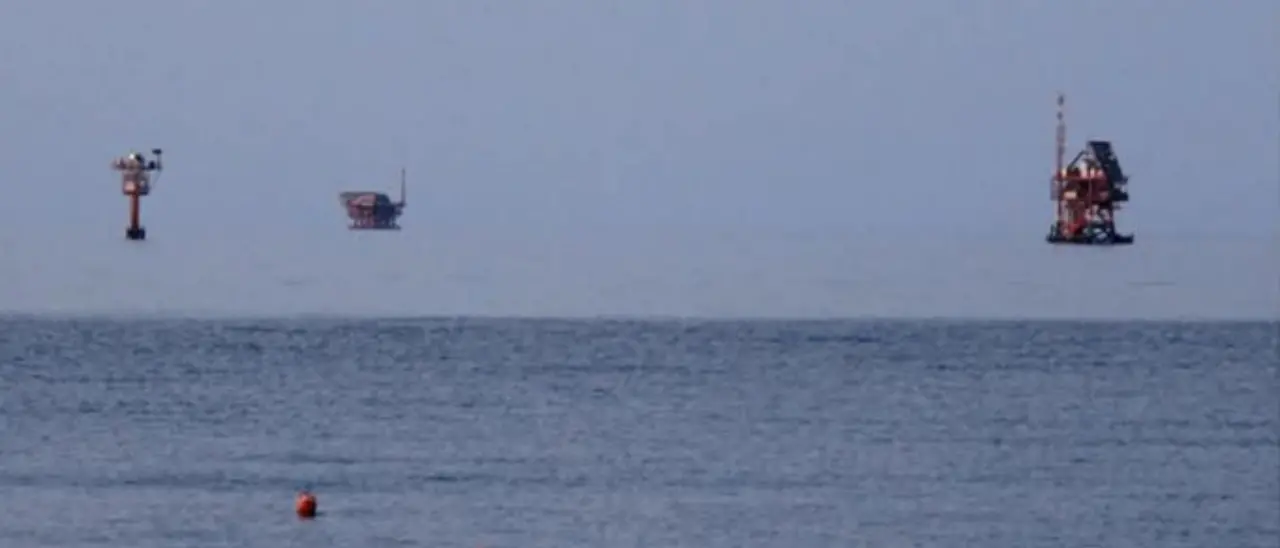 Sospesi tra cielo e mare: a Crotone lo spettacolo della Fata Morgana\n