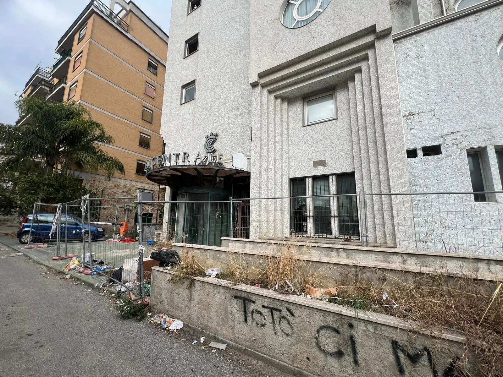 Ex Hotel Centrale di Cosenza, via libera alla vendita per la riqualificazione