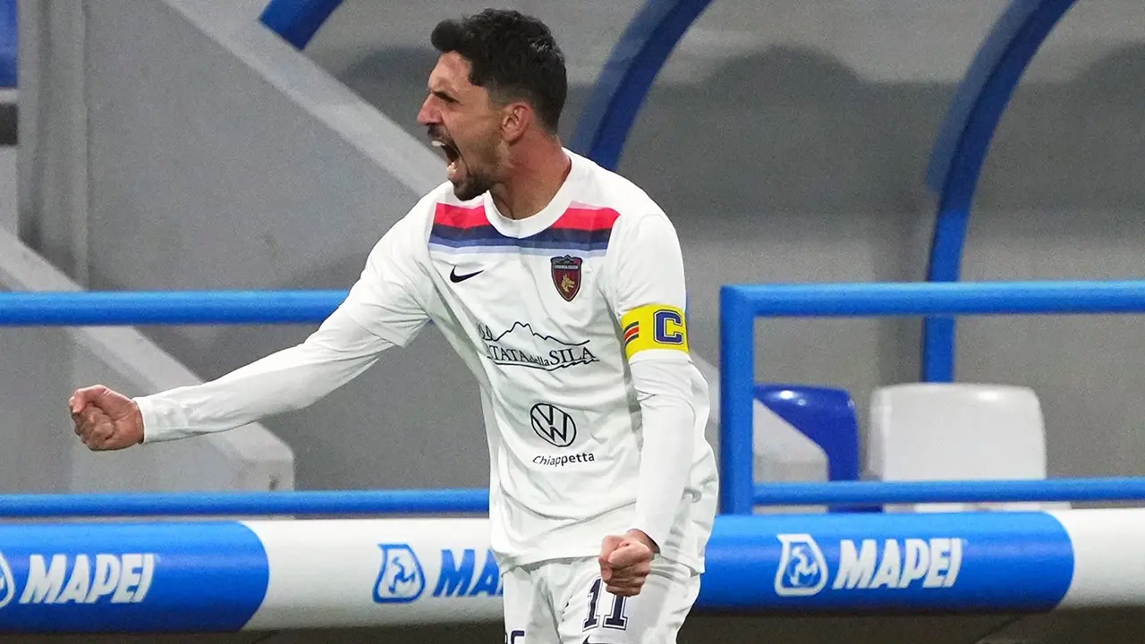 Campionato da top anche per il capitano del Cosenza, Tommaso D\\'Orazio. Buona la prima tra i grandi per Fontanarosa e Cimino. Sorpresa Gyamfi.