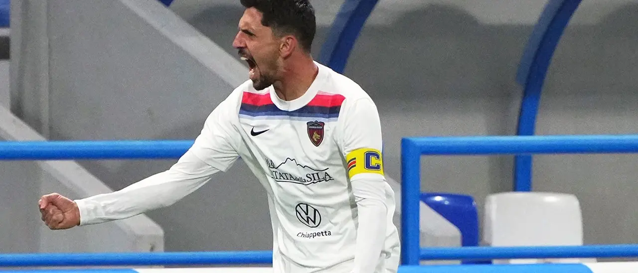 Cosenza, la situazione della rosa: in tanti con la valigia in mano