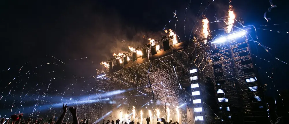 Musica e ricordi: viaggio nei tormentoni estivi che ci hanno fatto ballare, cantare e innamorare\u00A0\n