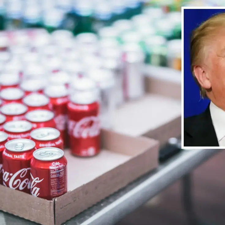Trump riscrive anche la ricetta della Coca-Cola: «Basta mais, voglio lo zucchero di canna»\n