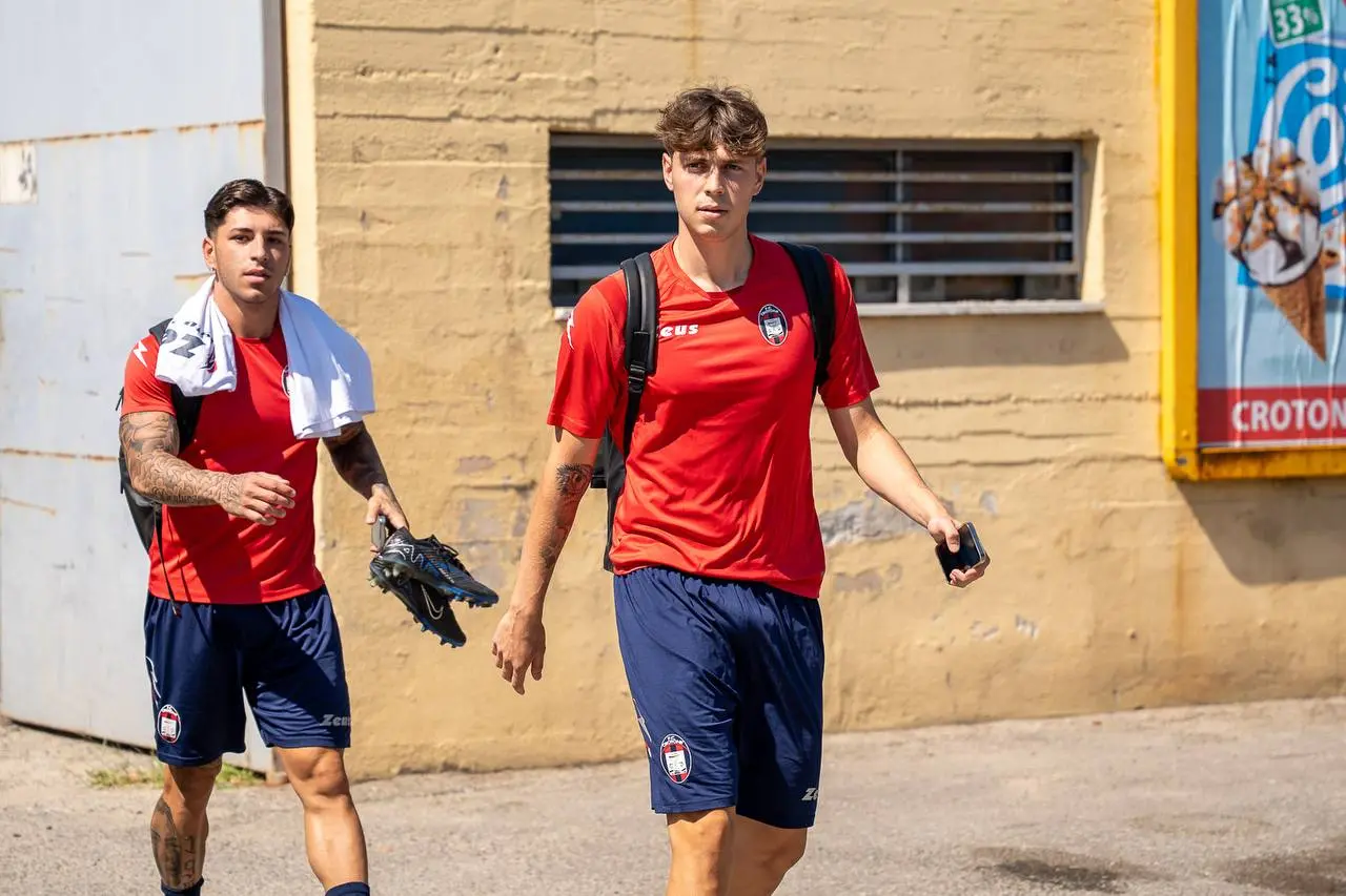 Crotone, iniziato il ritiro precampionato a Trepidò. Domenica la prima amichevole\n