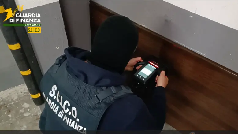 Traffico internazionale di droga,\u00A0colpo alla ‘ndrangheta: arrestate 9 persone sodali del clan Gallace