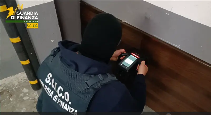 Traffico internazionale di droga,\u00A0colpo alla ‘ndrangheta: arrestate 9 persone sodali del\u00A0clan Gallace –\u00A0NOMI\n