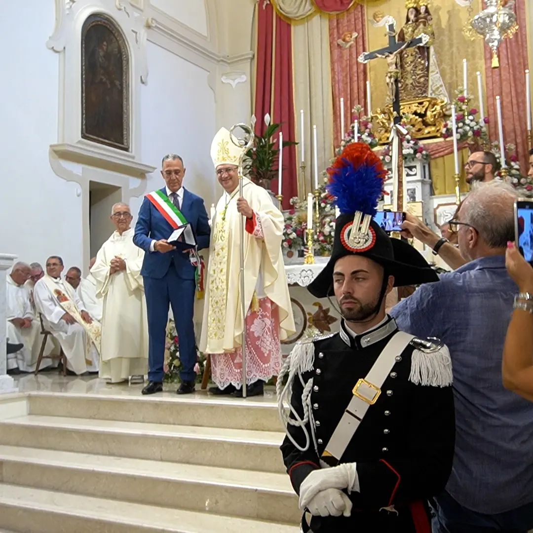 Il vescovo Stefano Rega è cittadino onorario di Scalea