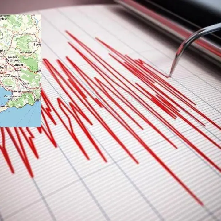 Ancora una scossa di magnitudo 4.0\u00A0ai Campi Flegrei: gente in strada anche a Napoli\n