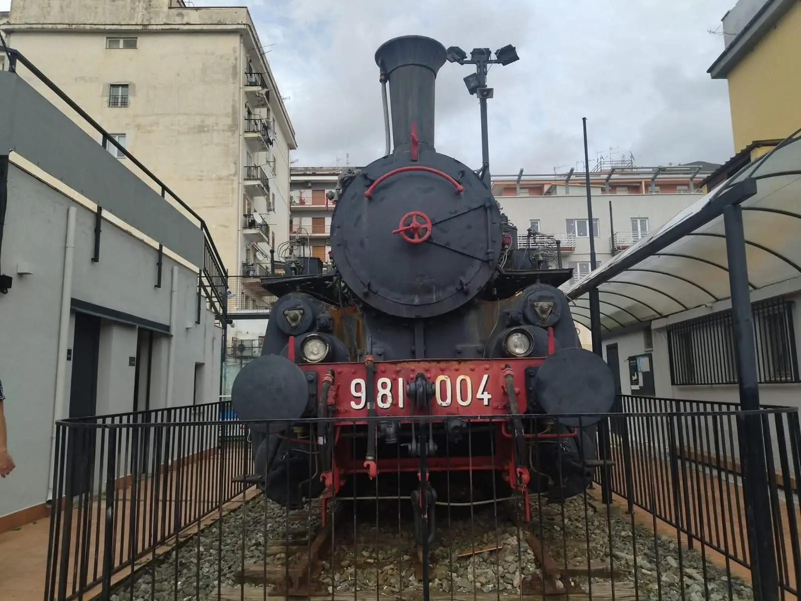 «La storica ferrovia Paola-Cosenza deve tornare a vivere»: la battaglia del cosentino Antonio Bruno\n