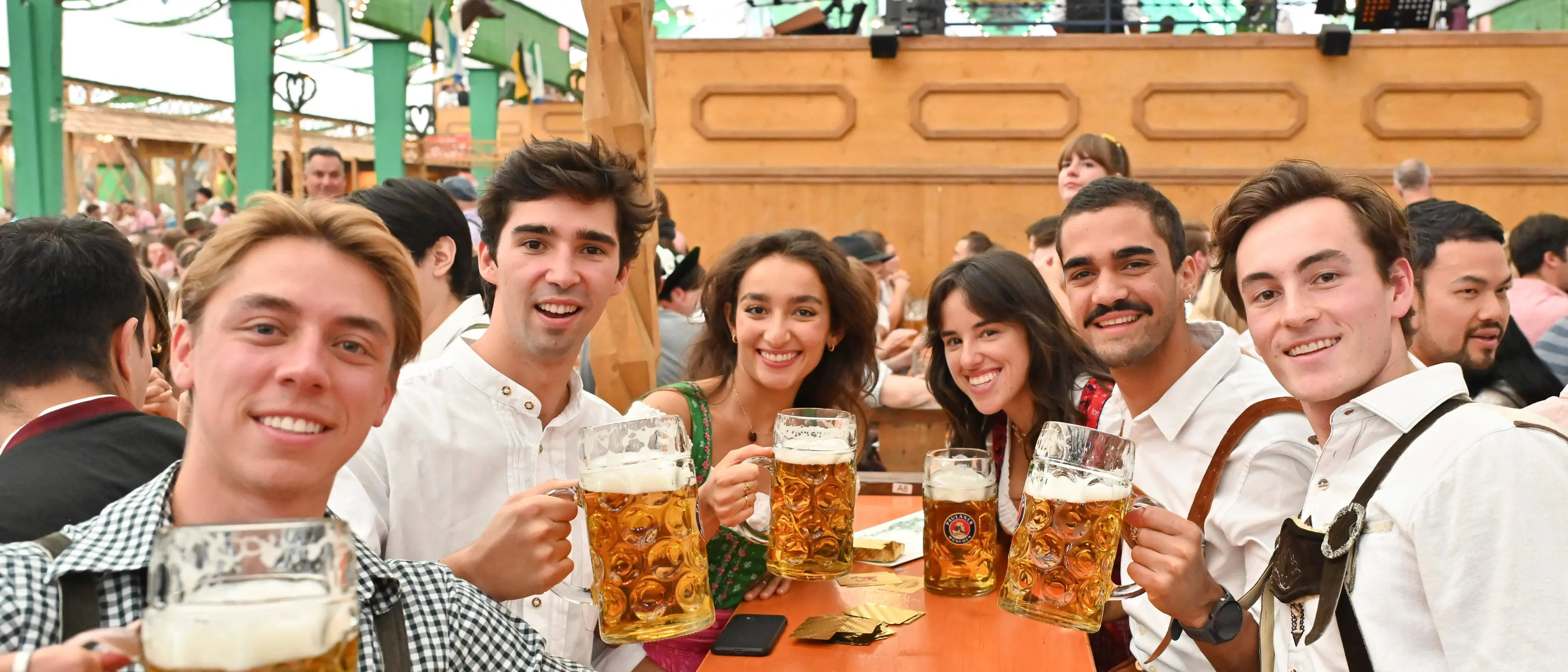 Oktoberfest 2025 a Monaco: tutto quello che c’è da sapere sulla festa della birra più famosa del mondo