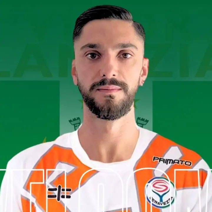 Serie D, la Vigor Lamezia rinforza il reparto arretrato: trovato l'accordo con il difensore Mattia Sanzone\n