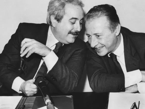 Trentatré anni fa la strage di via D’Amelio: il ricordo di Paolo Borsellino e dei martiri della violenza mafiosa che voleva piegare lo Stato