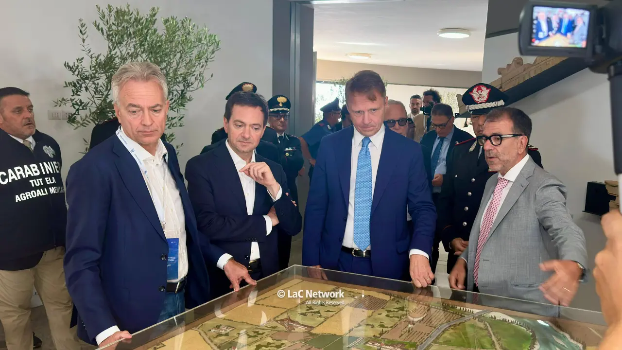 Vinitaly and the City, a Sibari anche il ministro Lollobrigida: «Cooperazione vincente tra Calabria e Veneto»