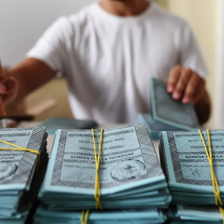 Voto ai sedicenni? In Italia non cambierebbe nulla: «A guadagnarci sarebbero i partiti già forti, da Fdi a Pd»