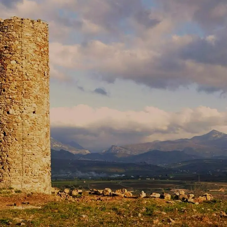 A Spezzano Albanese tre giorni di appuntamenti culturali tra archeologia e astronomia: il programma\n