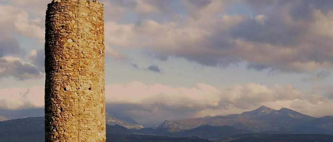 A Spezzano Albanese tre giorni di appuntamenti culturali tra archeologia e astronomia: il programma\n