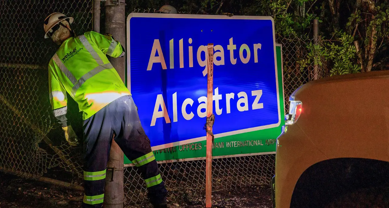 Alligator Alcatraz: due italiani detenuti nel carcere dell’orrore tra alligatori, pitoni e paure di rimpatrio\n