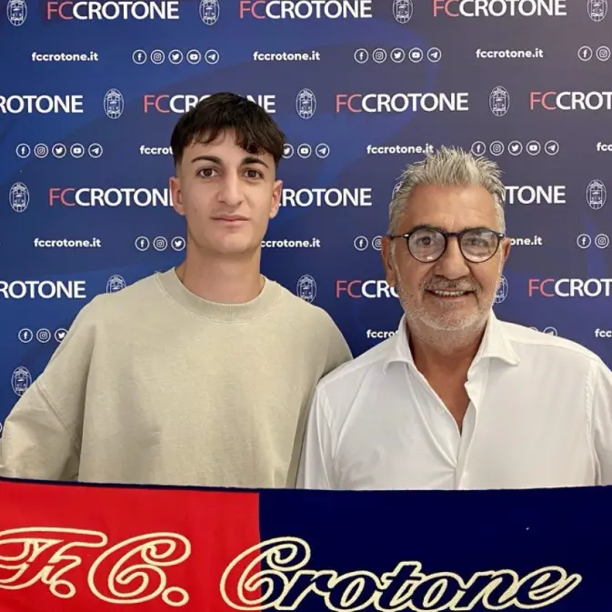 Crotone, mercato in movimento: un acquisto e tre uscite ufficiali. In rossoblù ecco Napolitano\n