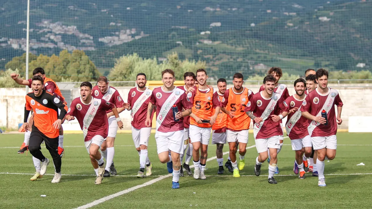 <p>Il Bisignano lo scorso anno vinse i playoff (foto Polverazzi)</p>\\n