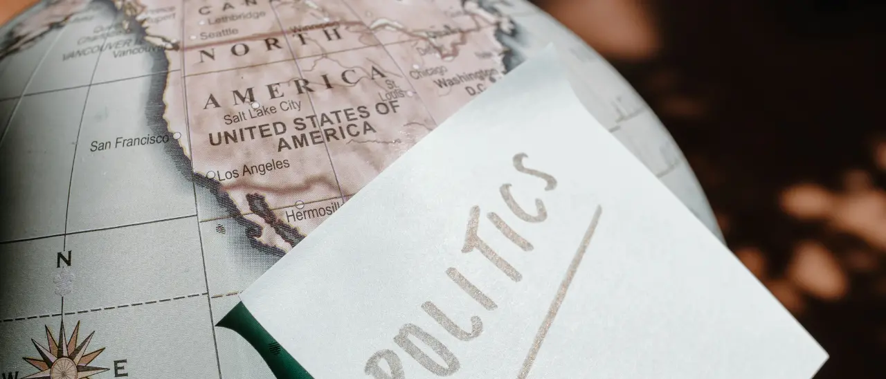 Il secolo alla rovescia: ritorno al passato tra autarchie e nuovi imperi\n