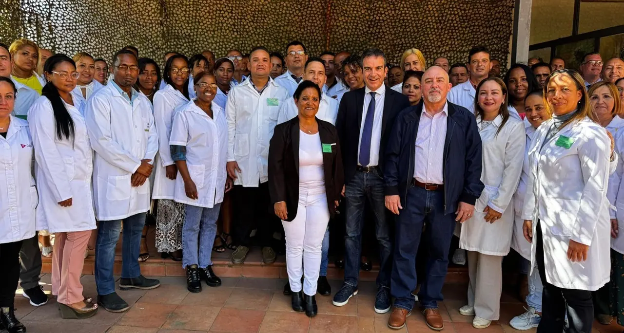 Medico cubano lascia l’ospedale pubblico per la sanità privata, a Vibo spunta un altro caso. Piscitelli (Asp): «Una beffa»