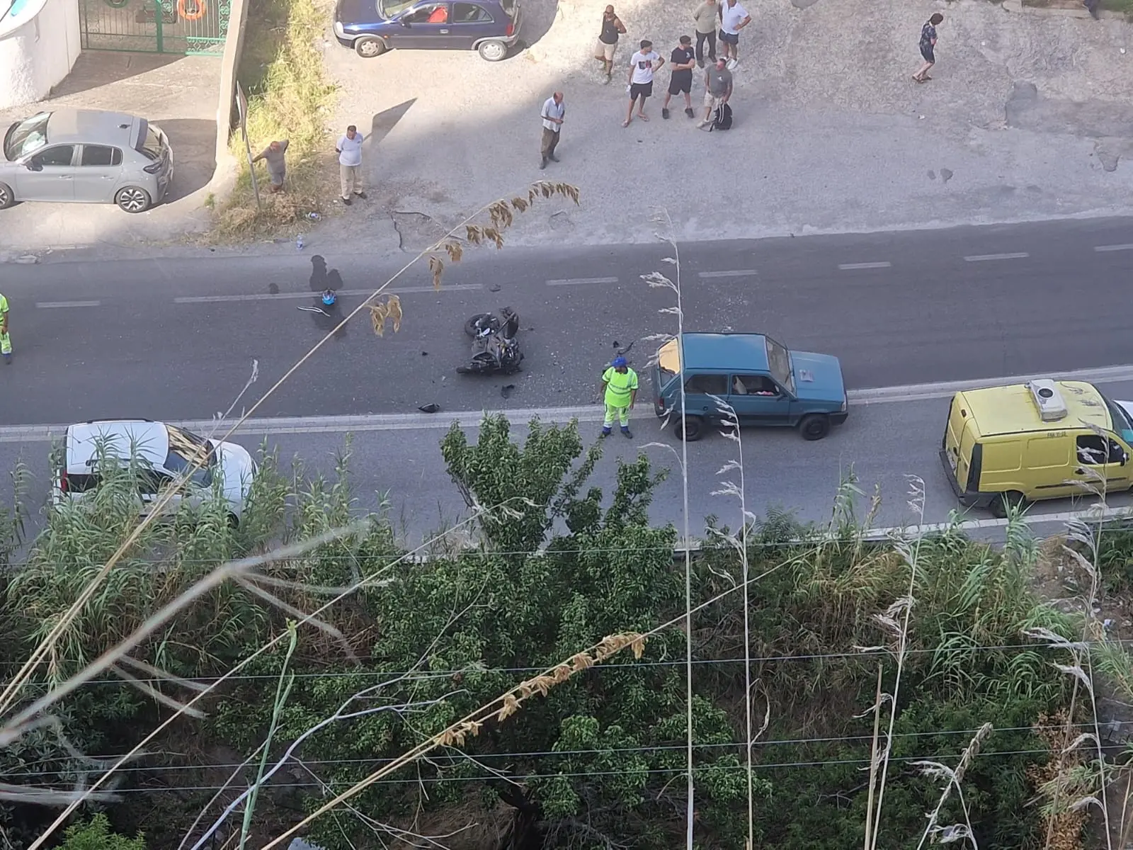 Incidente a Cetraro sulla SS18: giovane centauro ferito, traffico in tilt. Interviene l’elisoccorso
