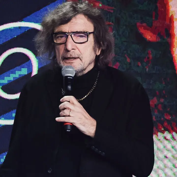 Pietragrande passa il ferragosto con Claudio Cecchetto:\u00A0l’icona pop anni ’80 sbarca in Calabria\n