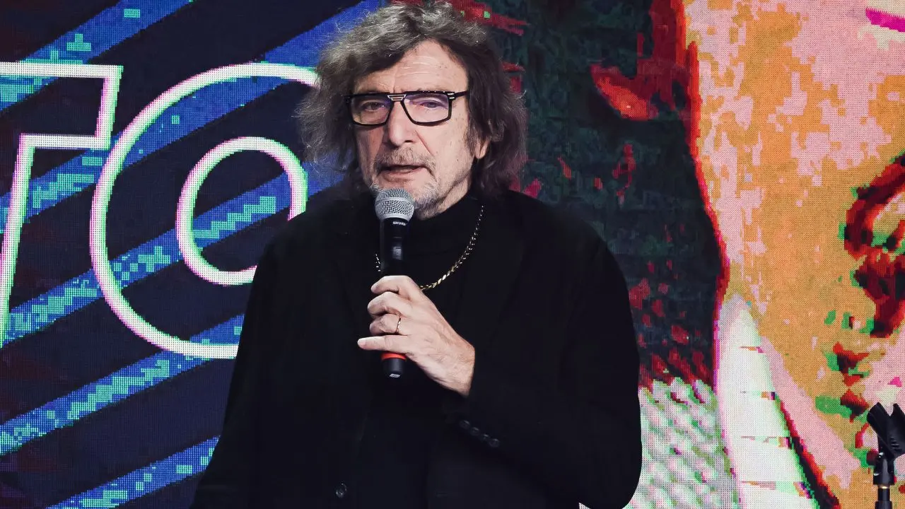 Pietragrande passa il ferragosto con Claudio Cecchetto:\u00A0l’icona pop anni ’80 sbarca in Calabria\n