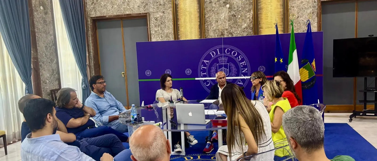 Strutture socio-assistenziali, i sindaci della provincia di Cosenza bussano a denari