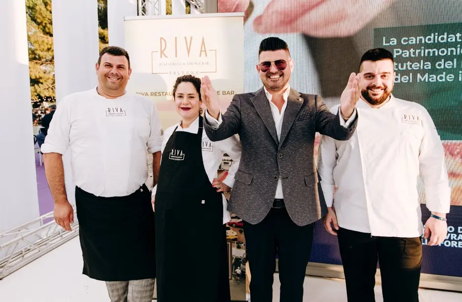 Il Riva di Falerna Marina protagonista a Vinitaly and the City di Sibari 2025: una celebrazione del gusto calabrese tra terra e mare\n