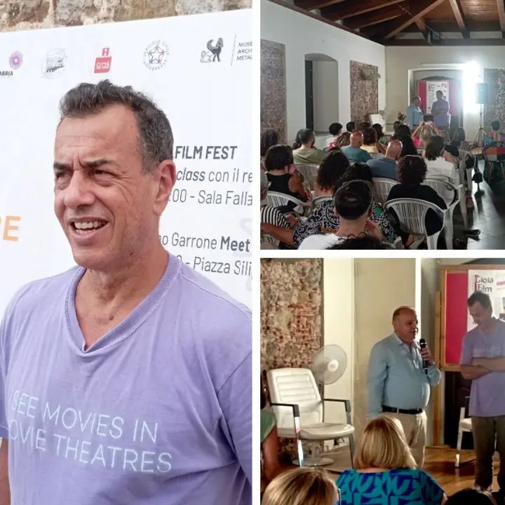 Gioia Tauro\u00A0accoglie il regista Matteo Garrone: «Qui per raccontare\u00A0il mio percorso, ai ragazzi dico di inseguire le loro passioni»