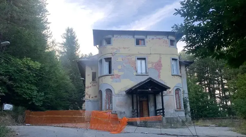 Camigliatello, la Colonia abbandonata pronta a rinascere: 4 milioni per il recupero