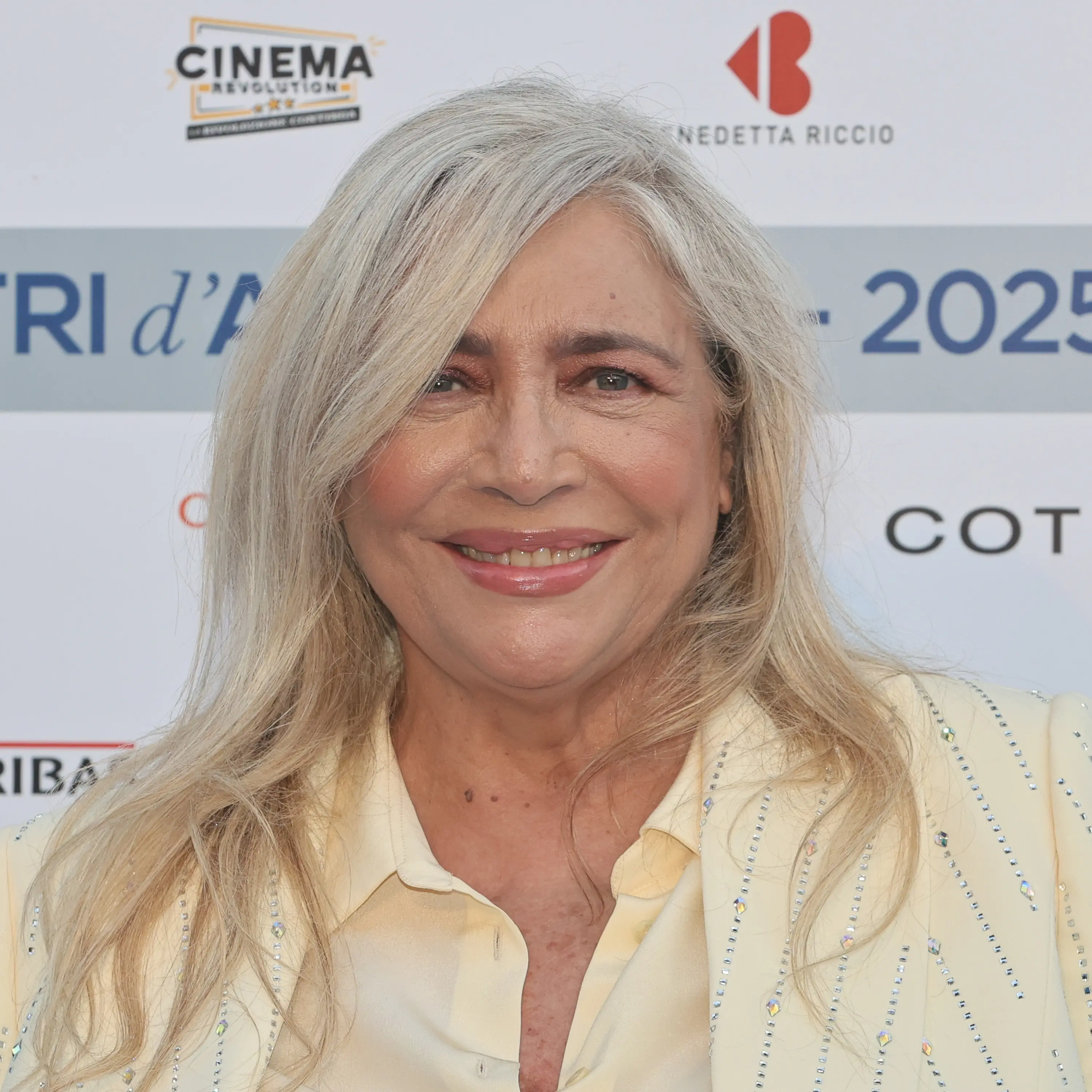 Nessuno vuol fare Domenica In con Mara Venier: resta vuoto il posto al fianco della regina della tv\n
