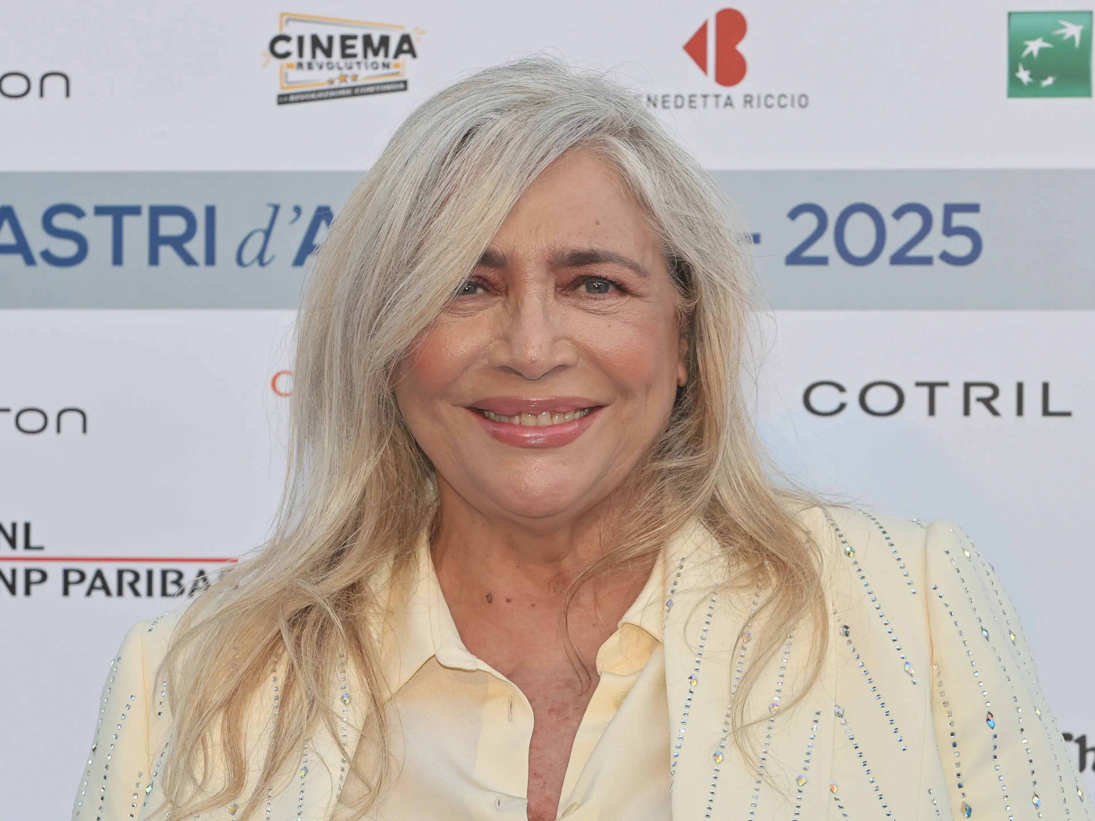 Nessuno vuol fare Domenica In con Mara Venier: resta vuoto il posto al fianco della regina della tv\n