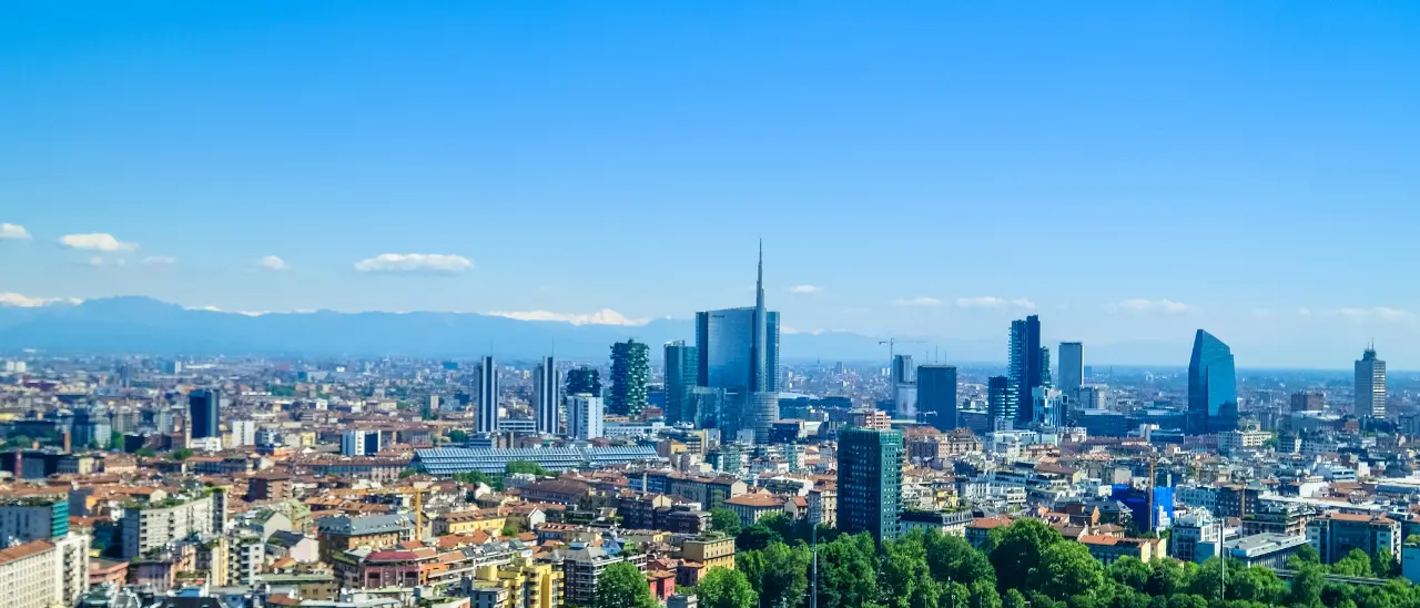 Bye bye poveri: Milano diventa una città per soli ricchi. E chi non ce la fa è fuori\n
