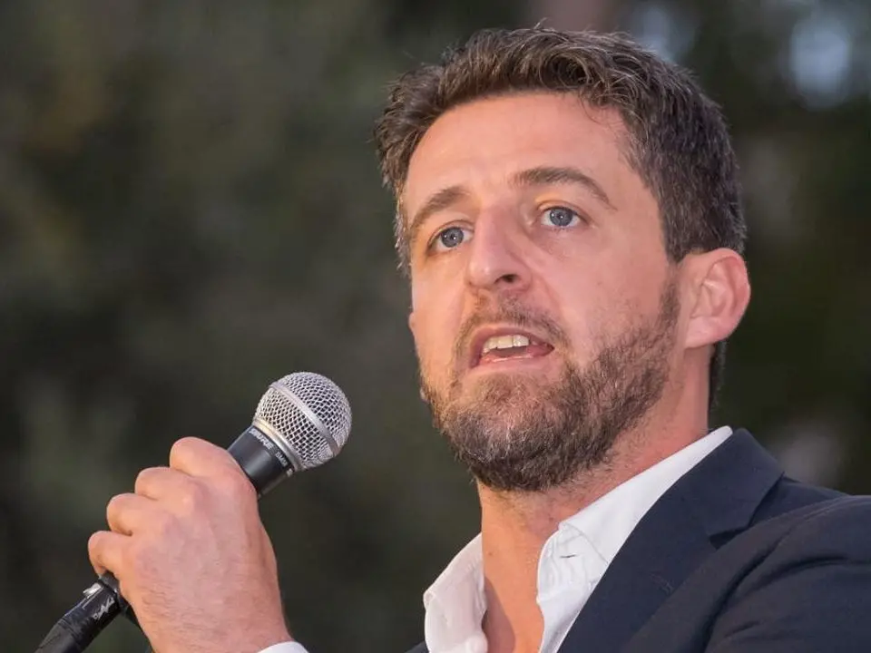 Stasi: «Occhiuto ha fallito, pensa ai reel mentre la Calabria rischia di sfracellarsi e perdere centinaia di milioni»