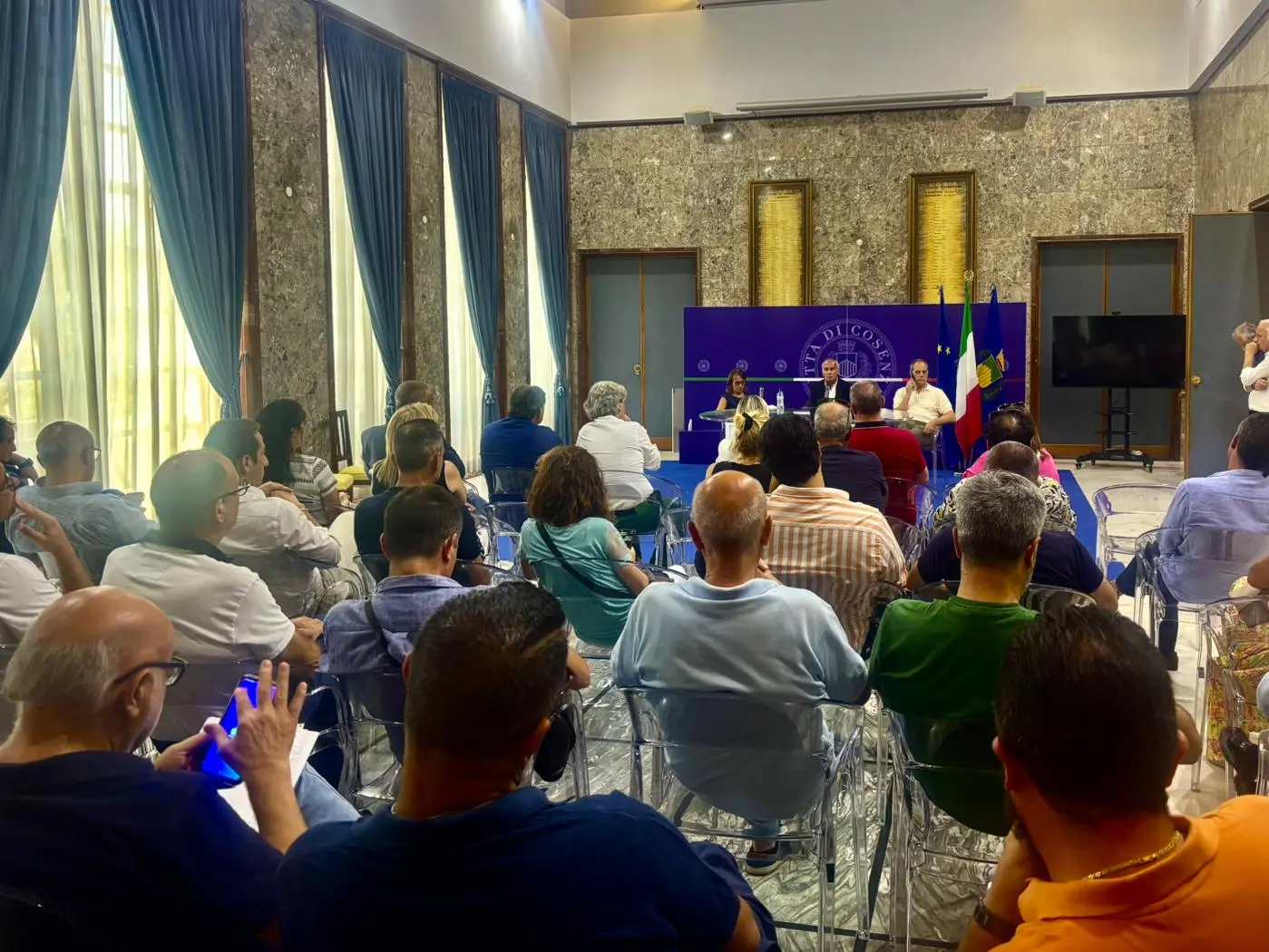 Tis, i Comuni cosentini: «Il termine del 31 luglio non sia perentorio»