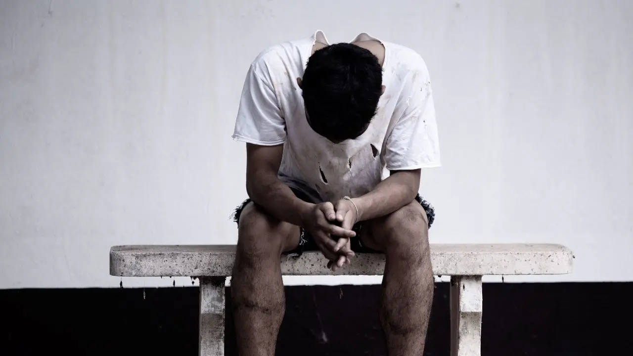La violenza invisibile:\u00A0quando l’uomo è vittima e nessuno vuole ascoltare\n