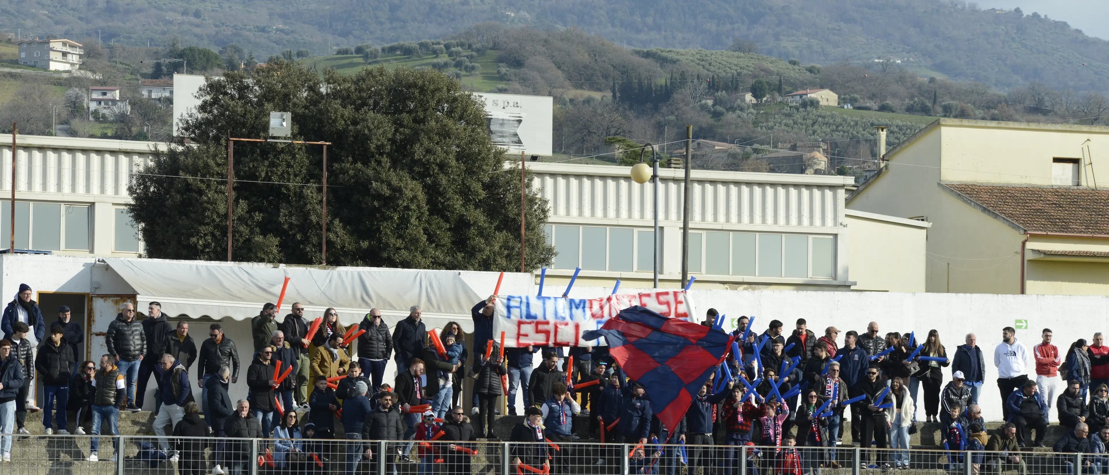 Eccellenza, tra conferme e volti nuovi: la DB Rossoblù Luzzi\u00A0punta verso l’alto\u00A0e si rinforza\u00A0per puntare alla vittoria del campionato\n