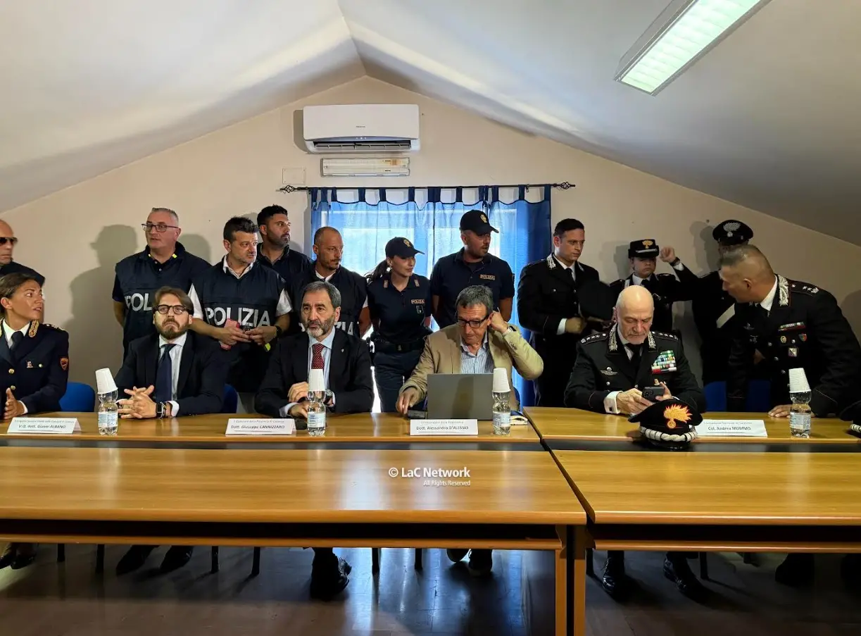«A Corigliano Rossano tre sparatorie e nessuno ha visto nulla, omertà inaccettabile»: il monito del procuratore D’Alessio