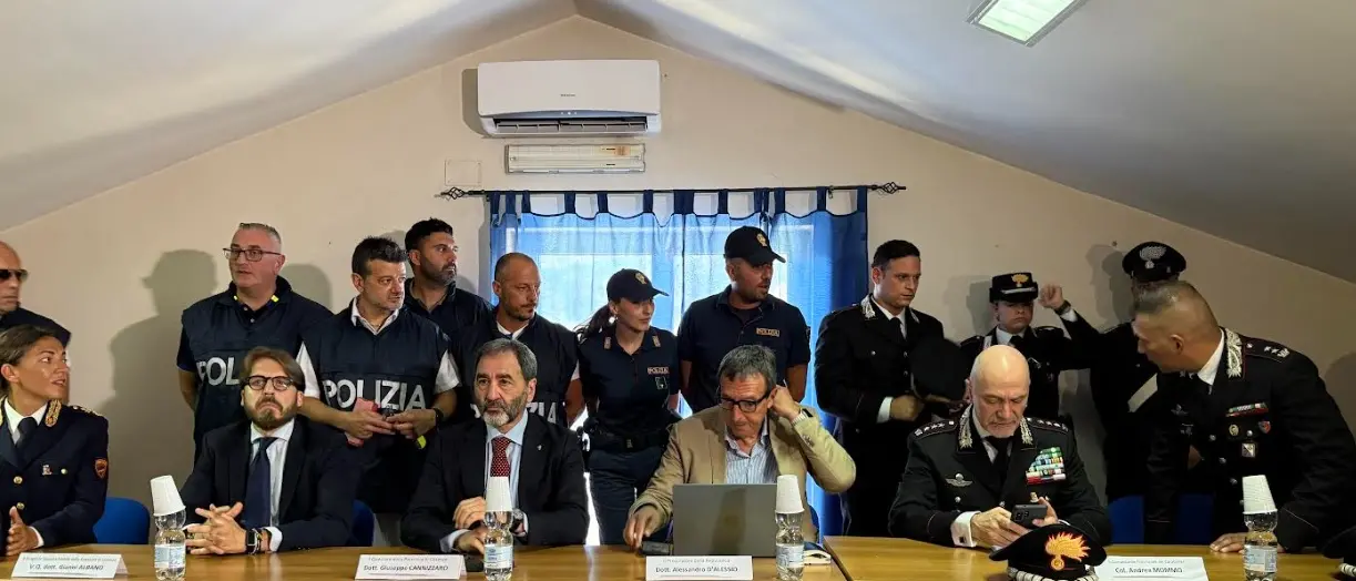 «A Corigliano Rossano tre sparatorie e nessuno ha visto nulla, omertà inaccettabile»: il monito del procuratore D’Alessio\n