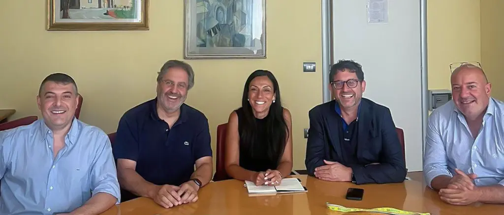 Rende, incontro con Coldiretti. Sul tavolo un mercato coperto per “Campagna amica” e un villaggio annuale