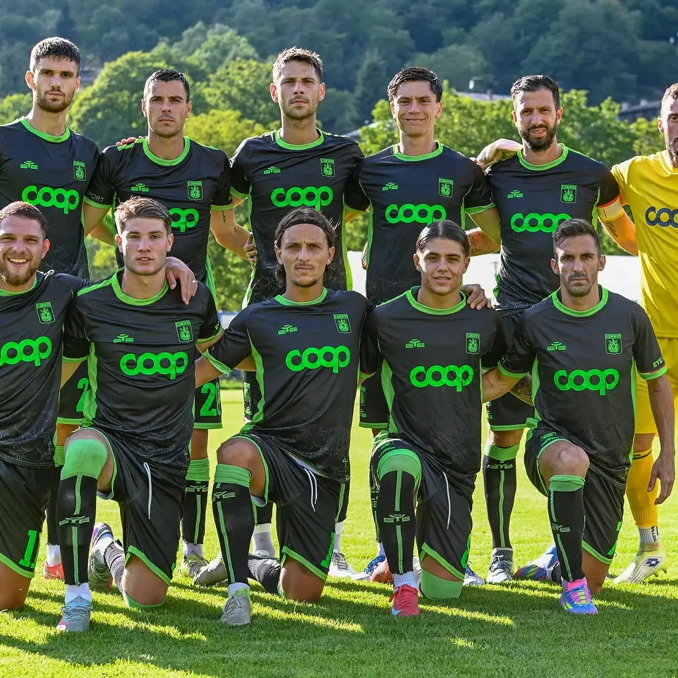 Il Catanzaro continua la preparazione in Trentino con i nuovi innesti. E sabato c’è la sfida con il Napoli\n