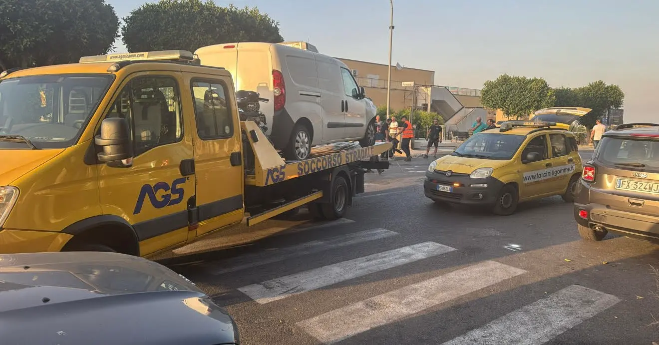 Scontro auto-moto, un ferito grave a Rossano