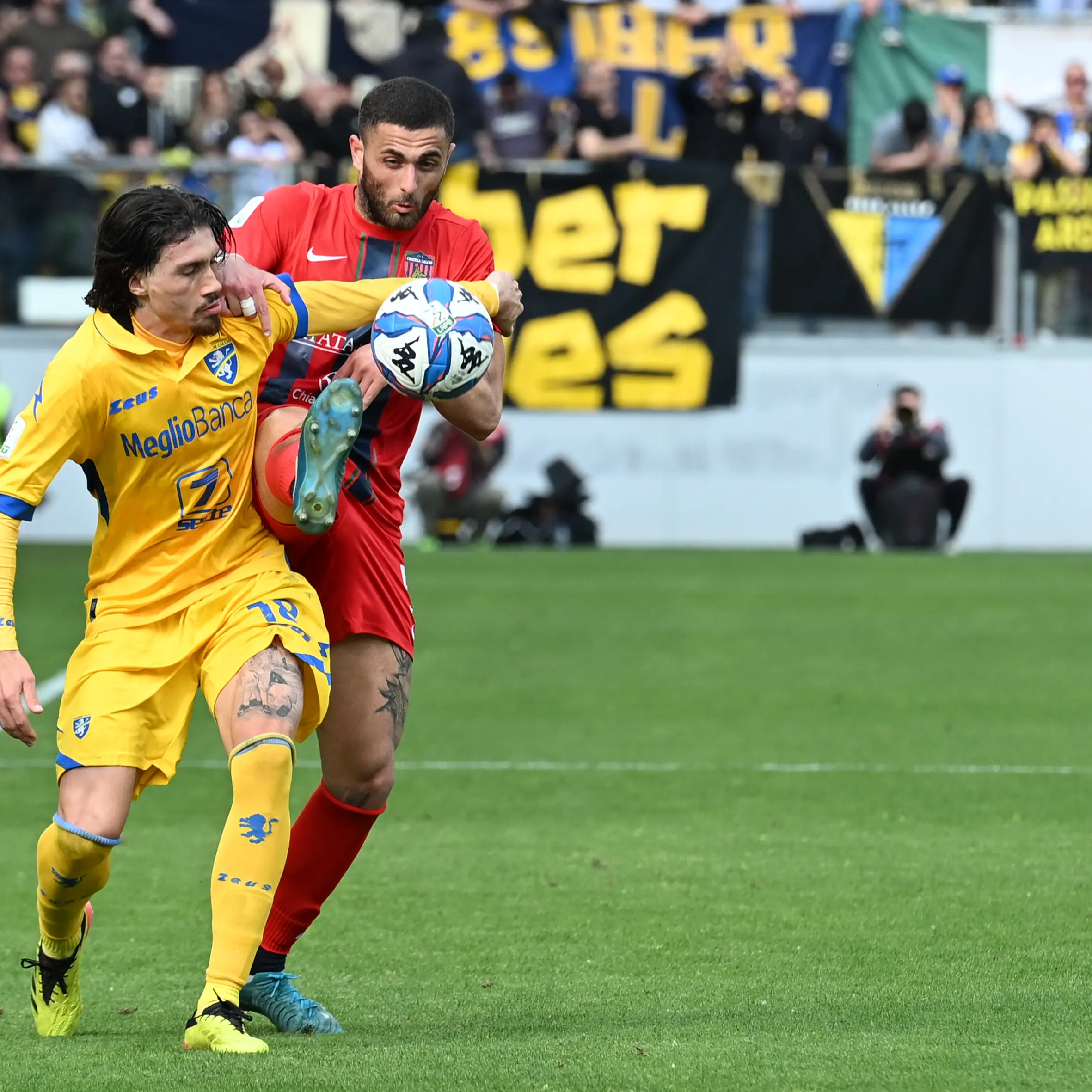 Calciomercato Catanzaro, in arrivo Bettella in difesa per sostituire Scognamillo\n
