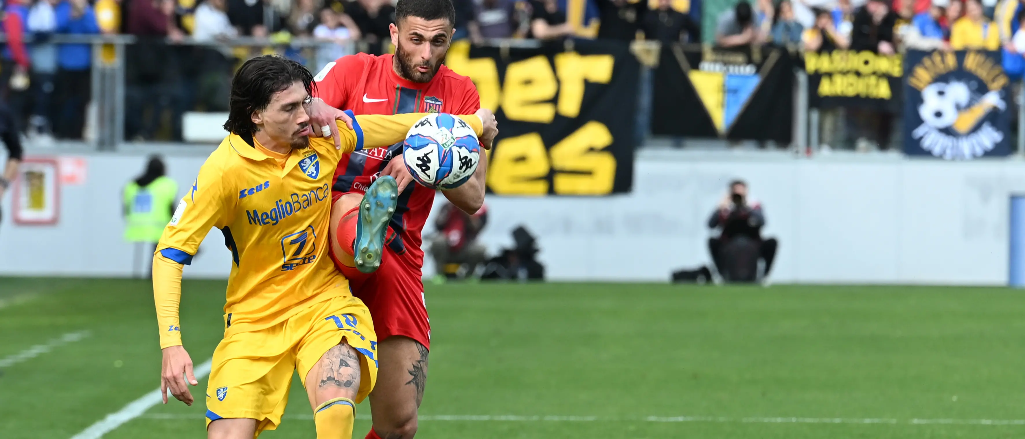 Calciomercato Catanzaro, in arrivo Bettella in difesa per sostituire Scognamillo\n