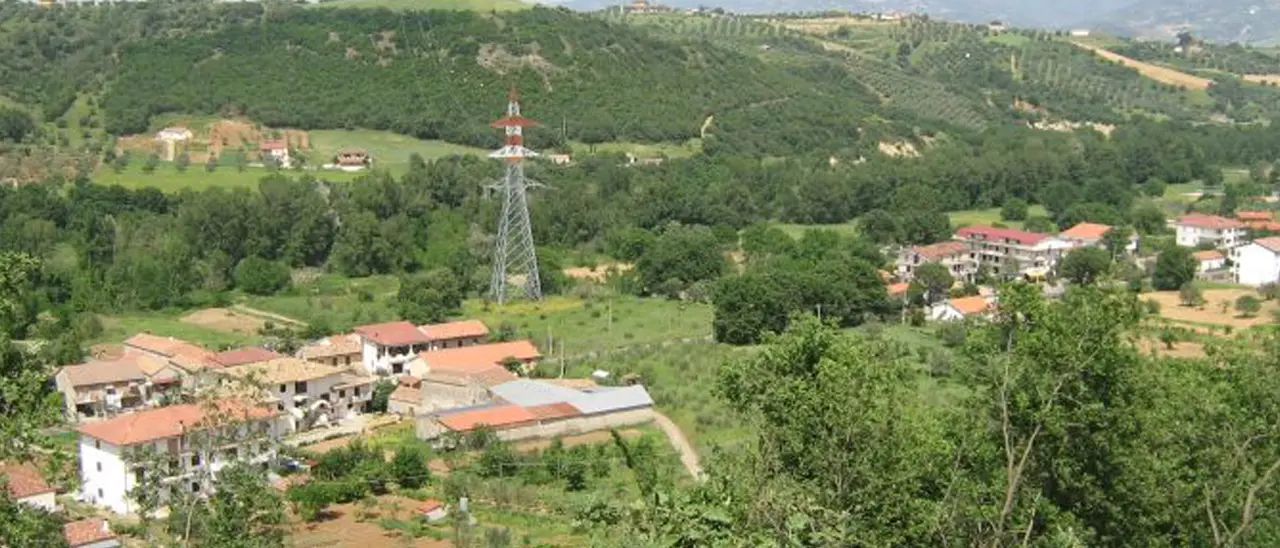 Montalto Uffugo, il Forum Ambientalista: «Tutto tace per la questione elettrodotto, inaccettabile»