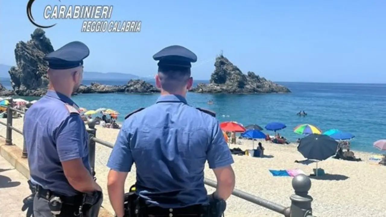 Si è svegliata dal coma la 14enne che ha rischiato di annegare a Palmi, è fuori pericolo\n
