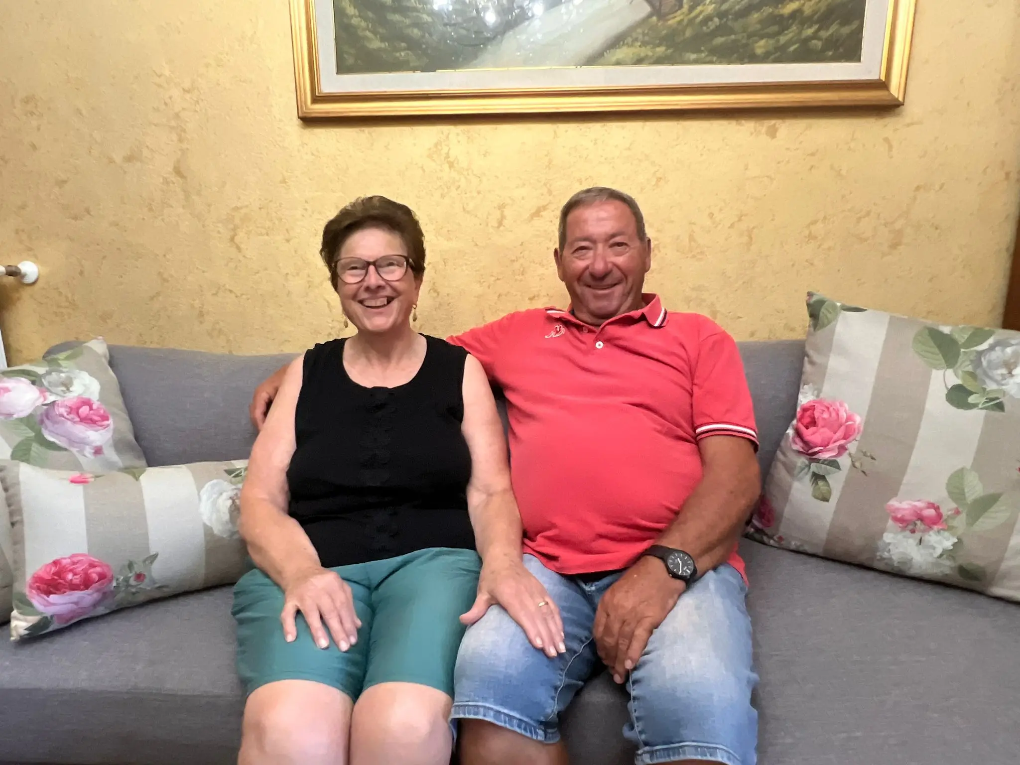 \n\nEstate a Stalettì, per Raffaellina e Antonio\u00A058 anni insieme tra ricordi,\u00A0centrini e baci rubati: «Oggi manca rispetto»\n\n\n