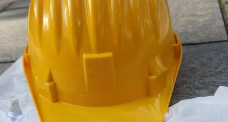 San Lorenzo del Vallo, cade da un ponteggio. Trasferito in ospedale a Cosenza