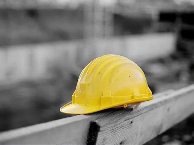 La famiglia dell’operaio 33enne morto a Praia chiede giustizia: «Non si può morire per lavorare»